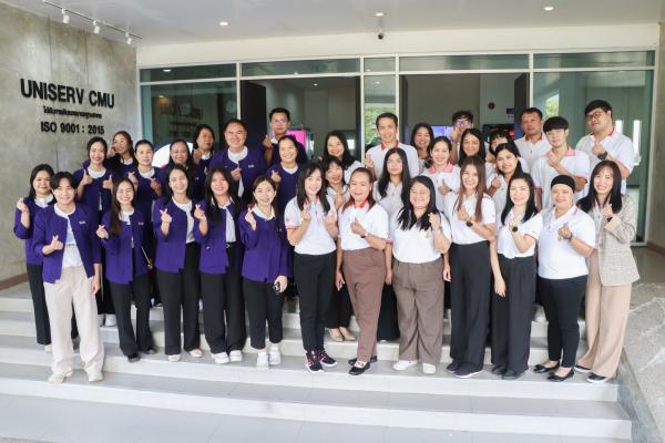 Uniserv CMU ให้การต้อนรับคณะศึกษาดูงานจาก ศูนย์บรรณสารและสื่อการศึกษา มหาวิทยาลัยแม่ฟ้าหลวง ศึกษาเรียนรู้ 